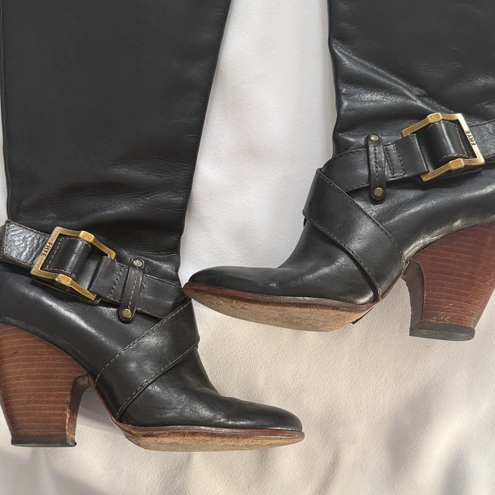 Frye Andrea Belted Tall boots black leather-Size 6.5US - Picture 6 of 12